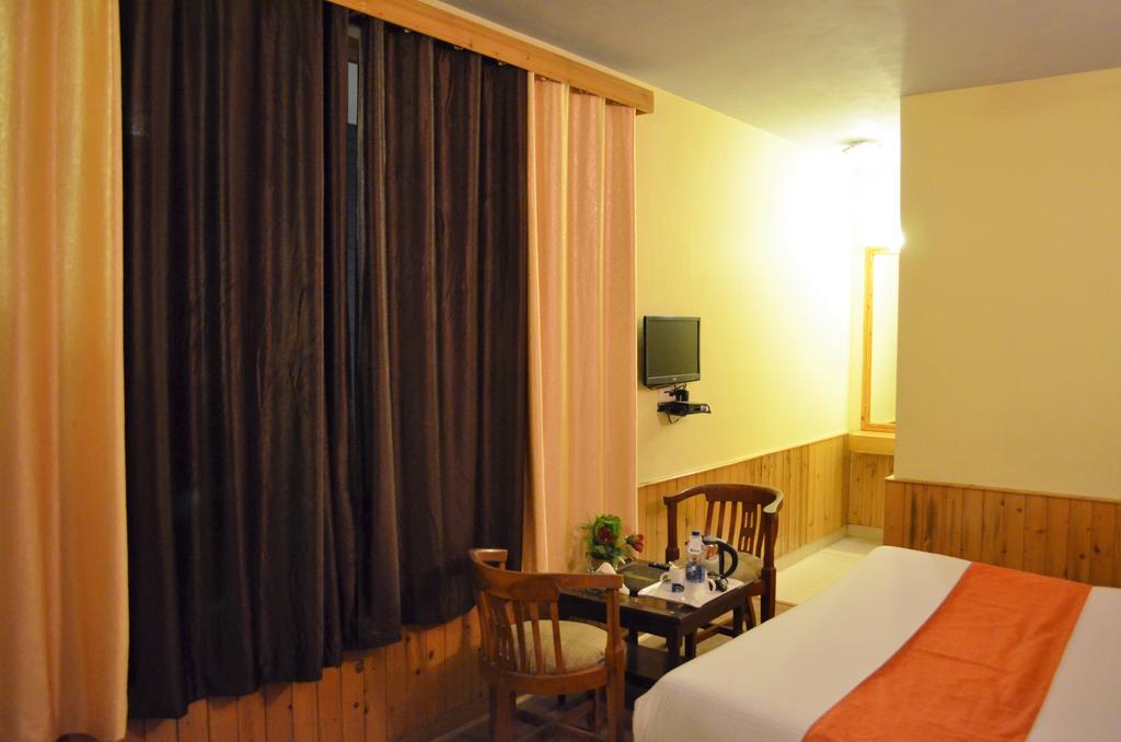 Gezellig Inn - Tree Hill Cottages & Kanyal Villas Manāli Extérieur photo